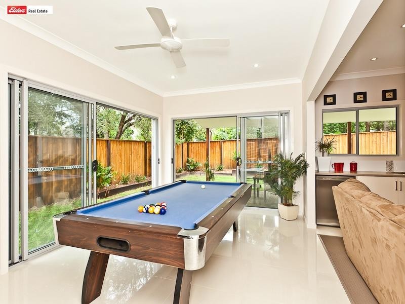 23 Michel Rd, Scarborough QLD 4020