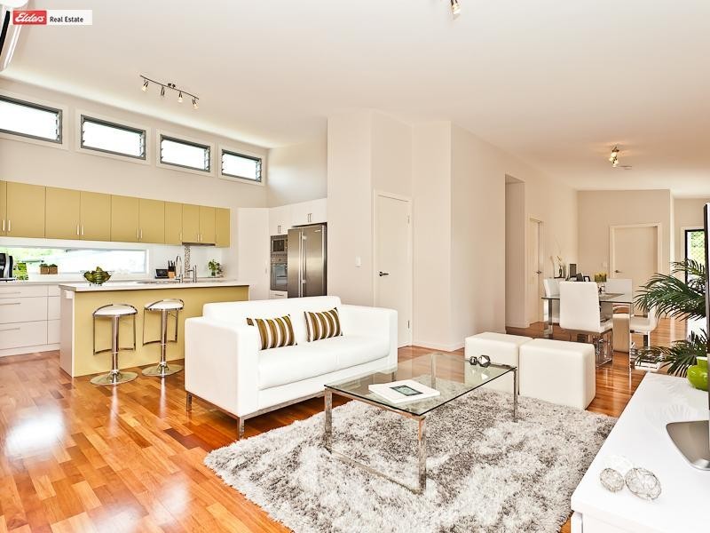 23 Michel Rd, Scarborough QLD 4020
