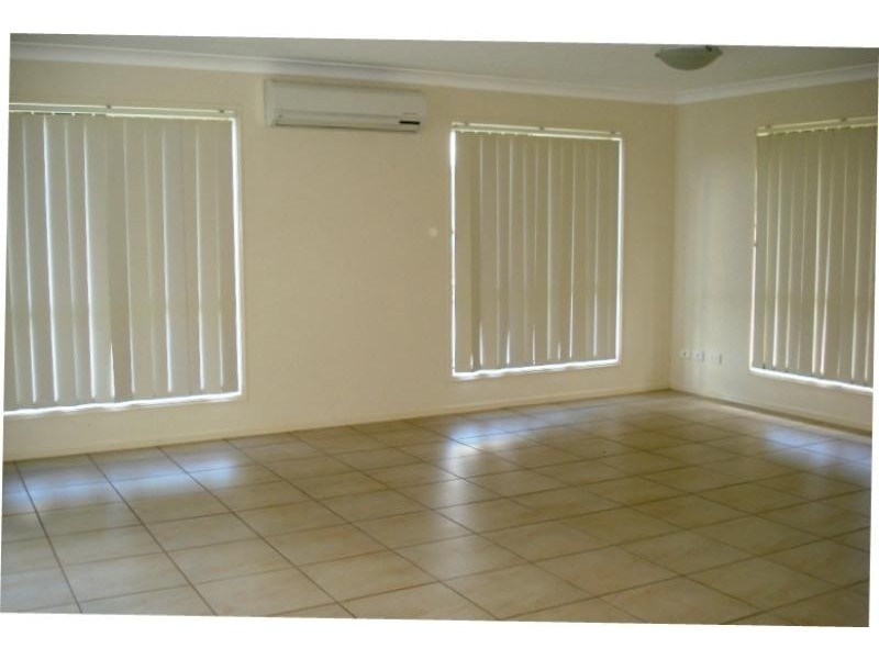 1 Parrey Court, Rothwell QLD 4022