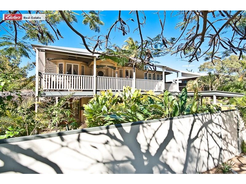 21 Thurecht Pde, Scarborough QLD 4020