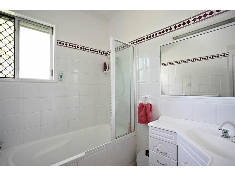 28 Chatham Street, Margate QLD 4019