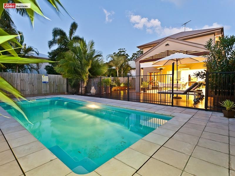 27B Roma Street, Scarborough QLD 4020