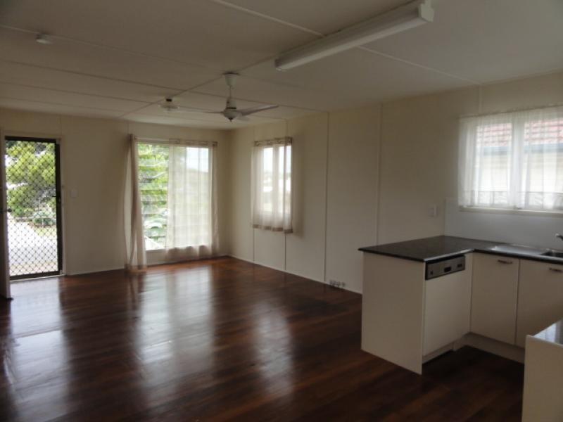 10 Belvedere Street, Clontarf QLD 4019