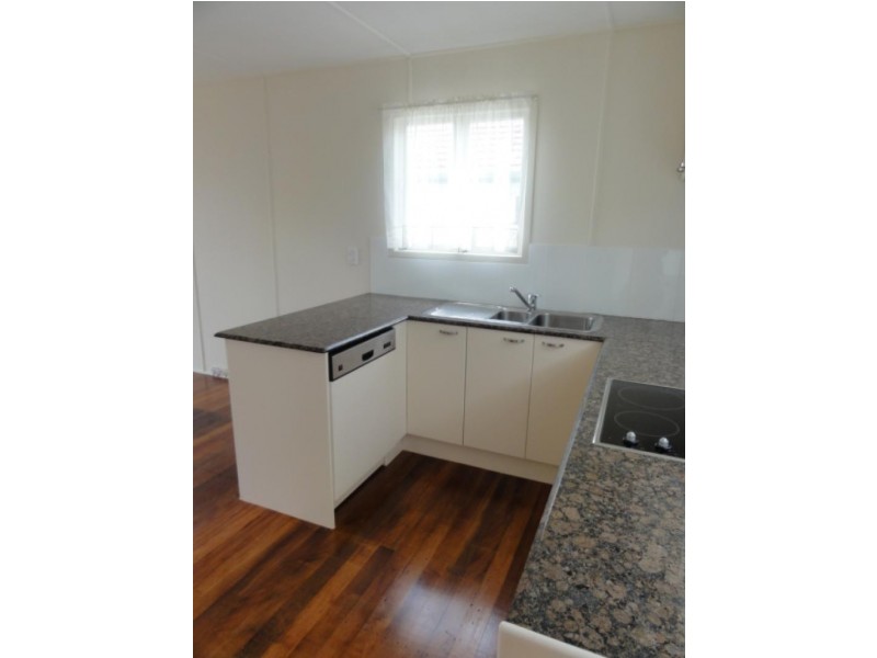 10 Belvedere Street, Clontarf QLD 4019