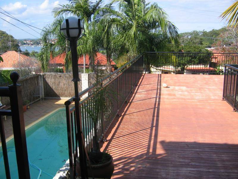 37 BENWERRIN AVENUE, Carss Park NSW 2221