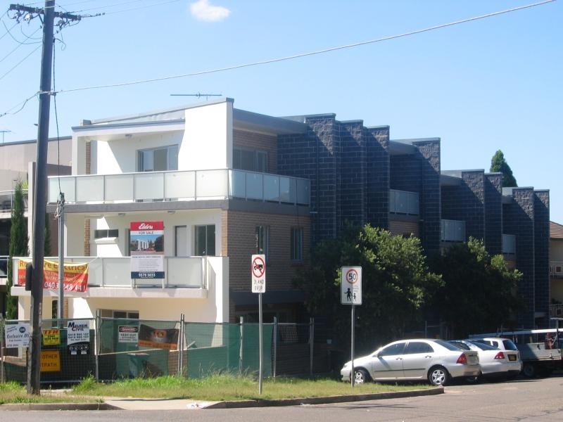 390 RAILWAY PARADE, Carlton NSW 2218