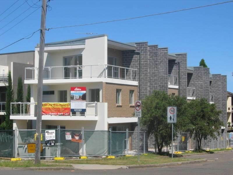 390 RAILWAY PARADE, Carlton NSW 2218