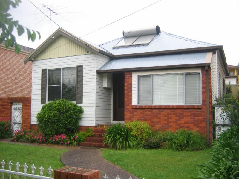 27 Cronulla Street, Carlton NSW 2218