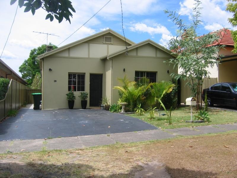 28 Tavistock Road, South Hurstville NSW 2221