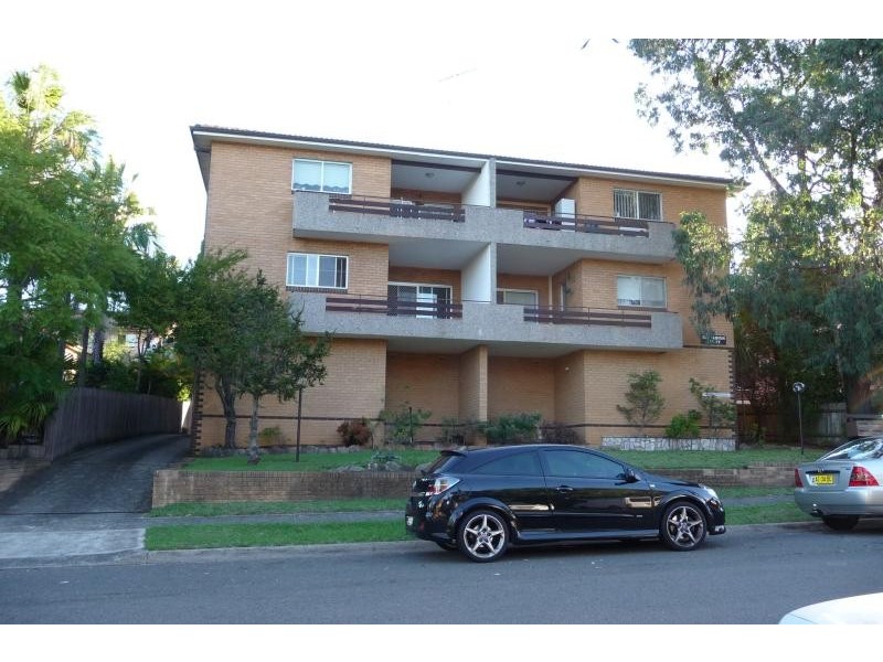4/13-15 Carnarvon Street, Carlton NSW 2218