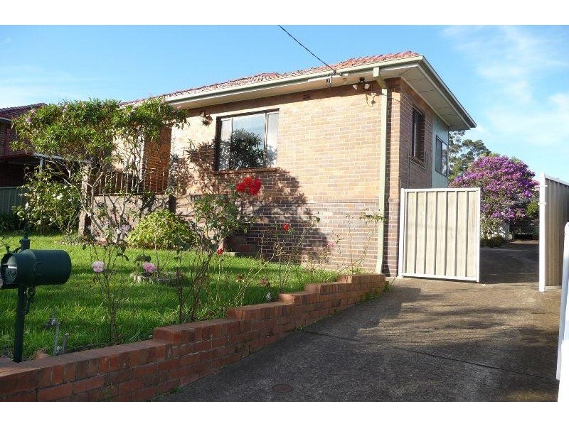 1 Kardella Crescent, Narwee NSW 2209