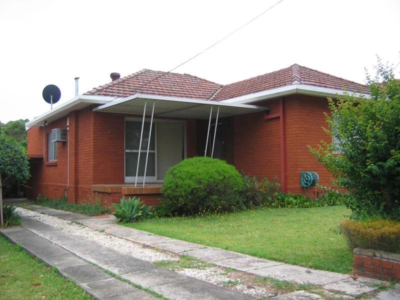 10 Salisbury Avenue, Riverwood NSW 2210