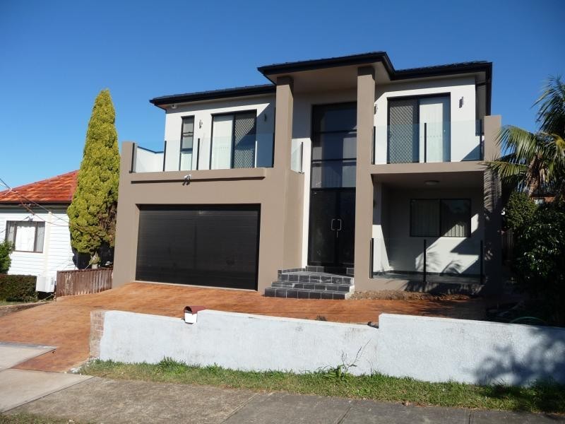 19 Smiths Avenue, Hurstville NSW 2220