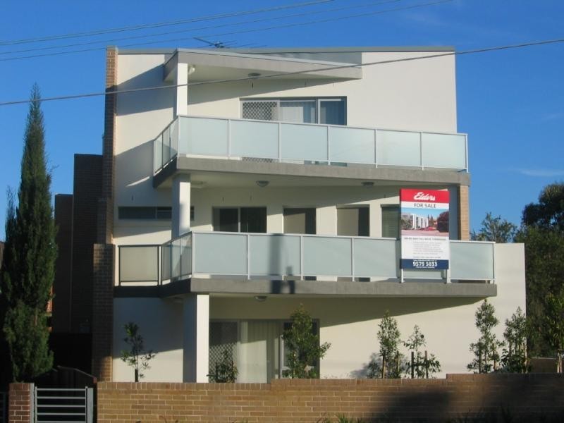 390 Railway Parade, Carlton NSW 2218