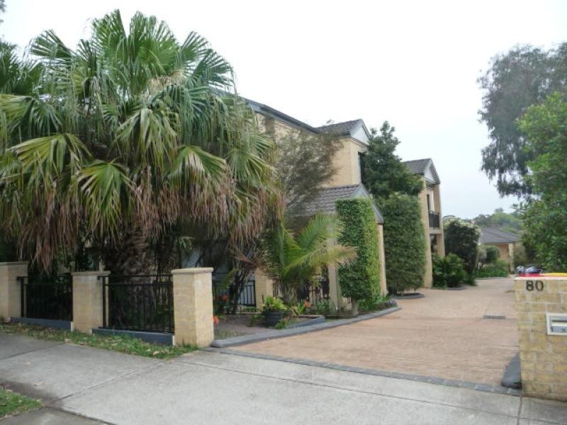 2/80 Connemarra Street, Bexley NSW 2207