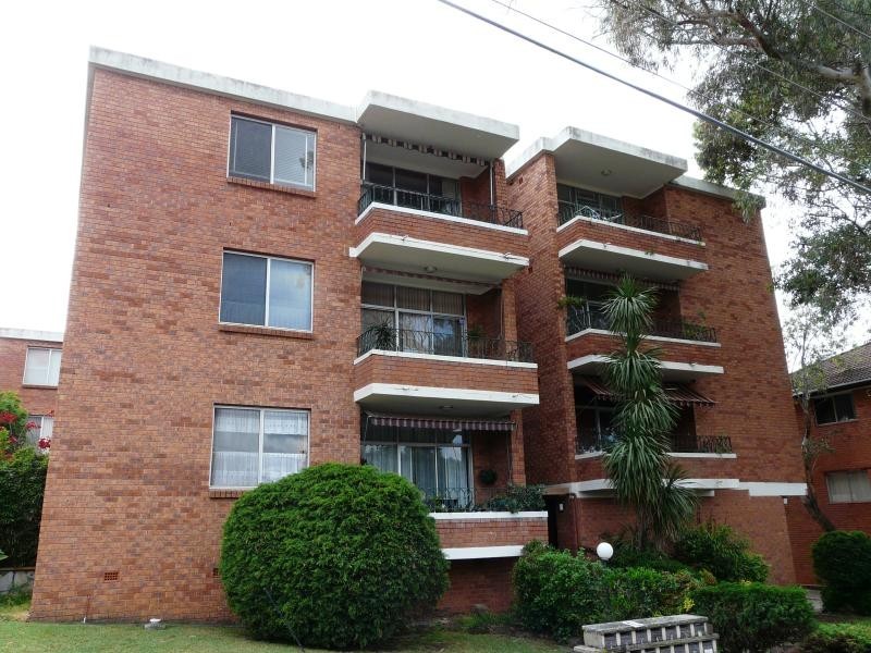 8/24-28 Empress Street, Hurstville NSW 2220