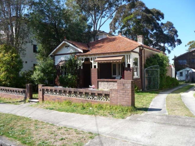 68 Hampton Court Road, Carlton NSW 2218