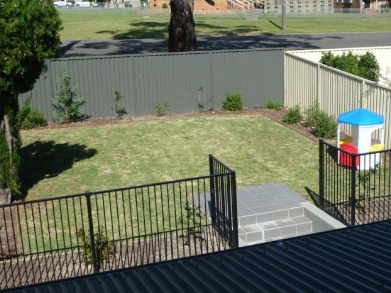 23 Lawrence Street, Peakhurst NSW 2210