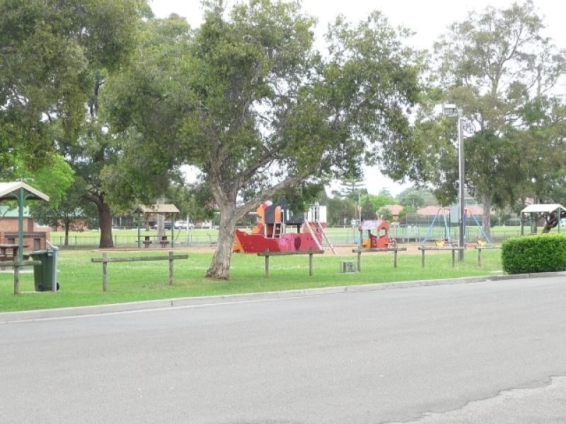 51 Bundara Street, Beverly Hills NSW 2209