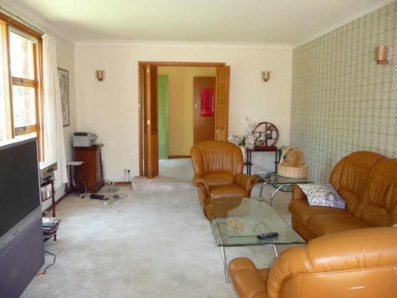 1 Pine Street, Lugarno NSW 2210