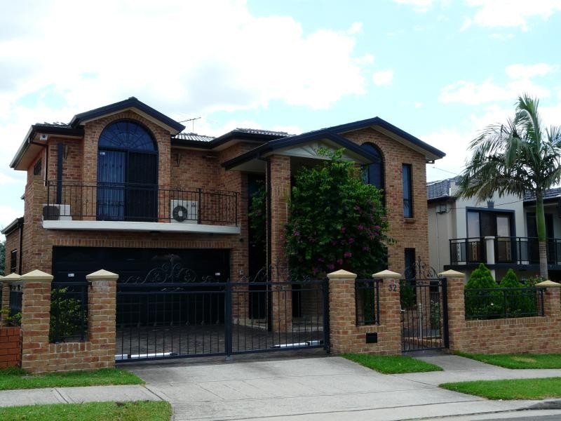 32 Hodge Street, Hurstville NSW 2220