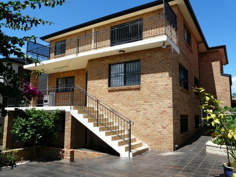 32 Hodge Street, Hurstville NSW 2220