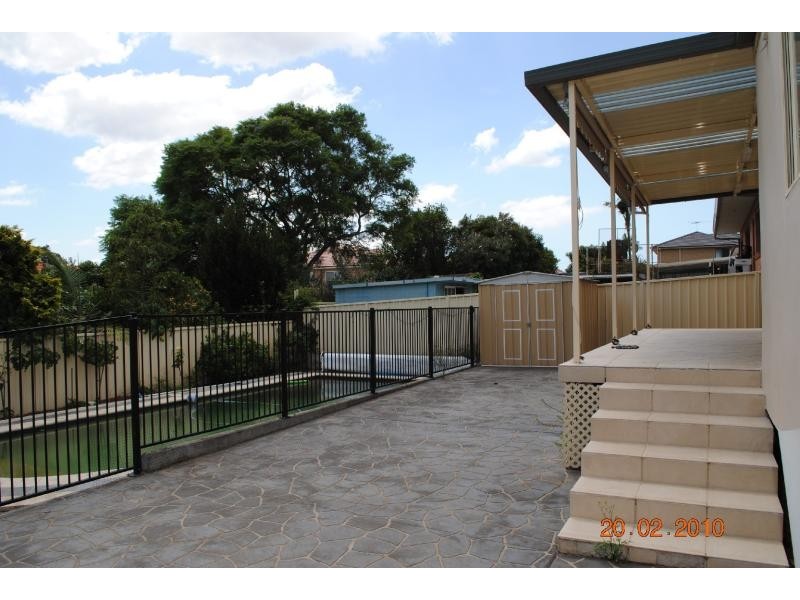 16 Kenyon Road, Bexley NSW 2207