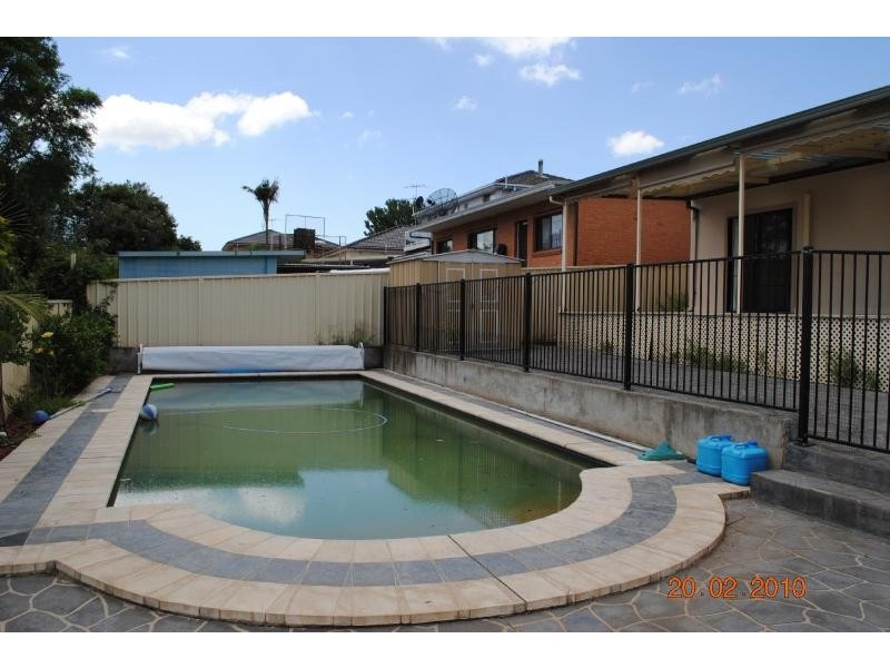 16 Kenyon Road, Bexley NSW 2207