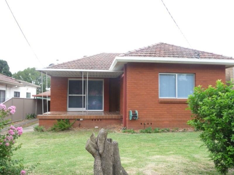 10 Salisbury Road, Riverwood NSW 2210