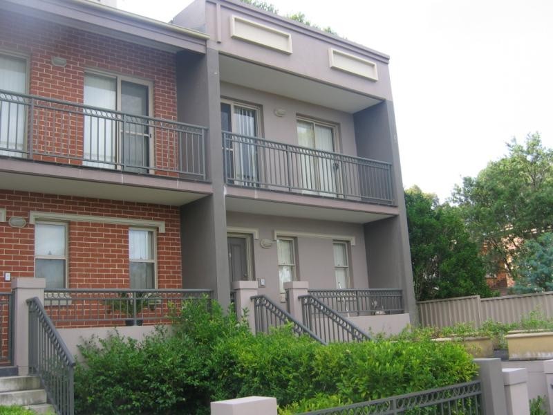 2 Anglo Square, Carlton NSW 2218