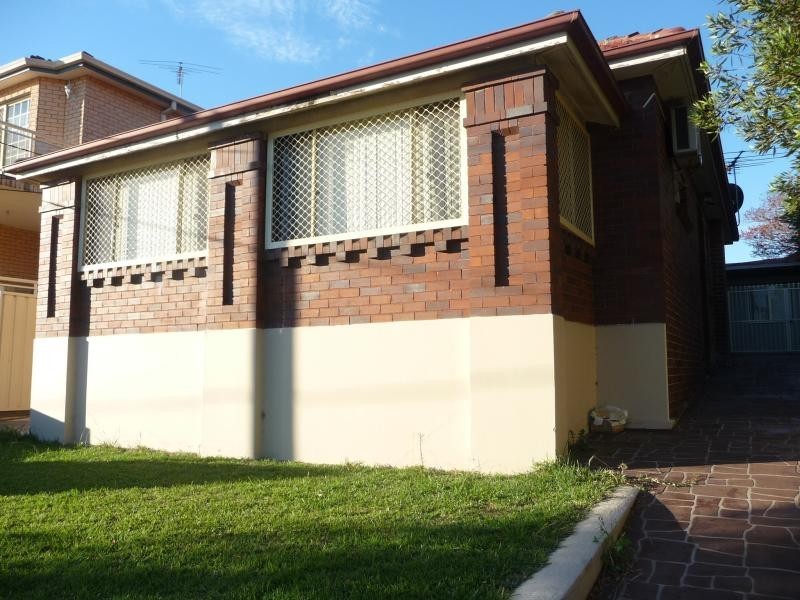 126 Dora Street, Hurstville NSW 2220