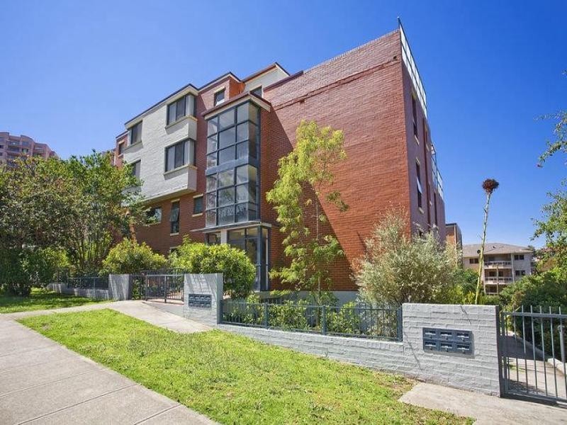 7/52 Woniora Road, Hurstville NSW 2220