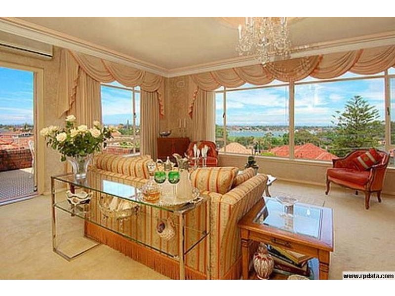 35 Benwerrin Avenue, Carss Park NSW 2221