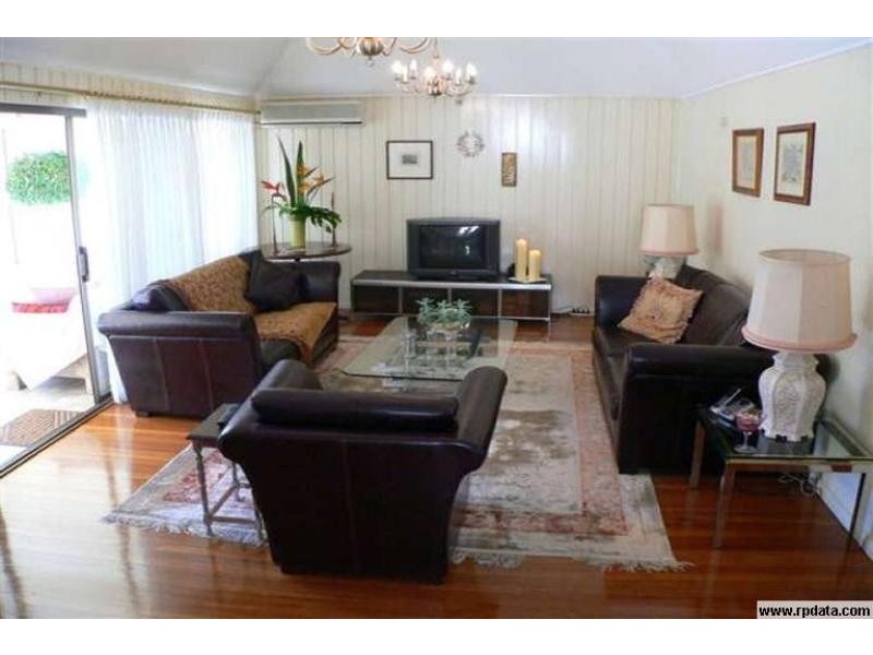 35 Benwerrin Avenue, Carss Park NSW 2221