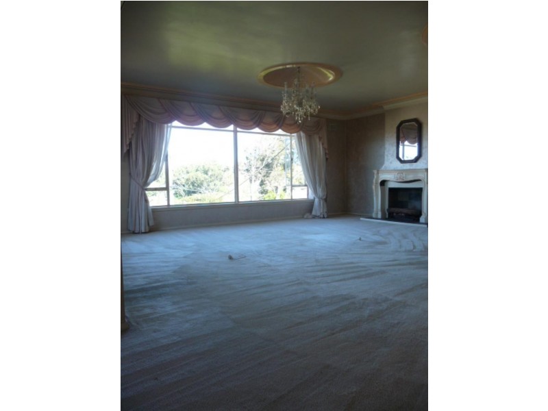 35 Benwerrin Avenue, Carss Park NSW 2221