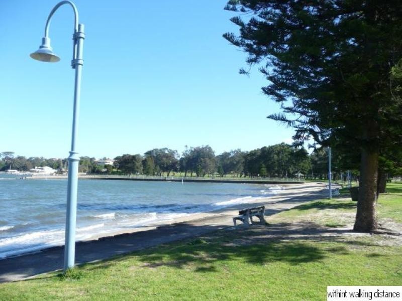 35 Benwerrin Avenue, Carss Park NSW 2221