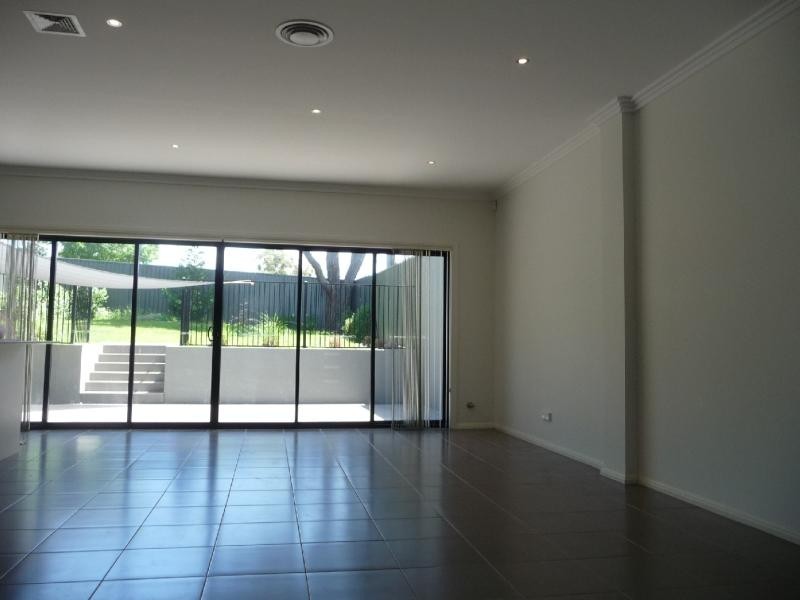 23A Lawrence Street, Peakhurst NSW 2210