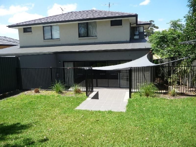 23A Lawrence Street, Peakhurst NSW 2210