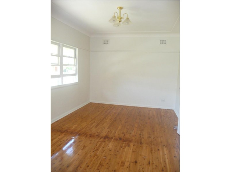 7 Collier Avenue, Beverly Hills NSW 2209