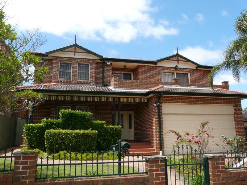 7 Dudley Street, Hurstville NSW 2220