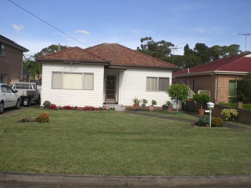 24 Beaconsfield Street, Mortdale NSW 2223