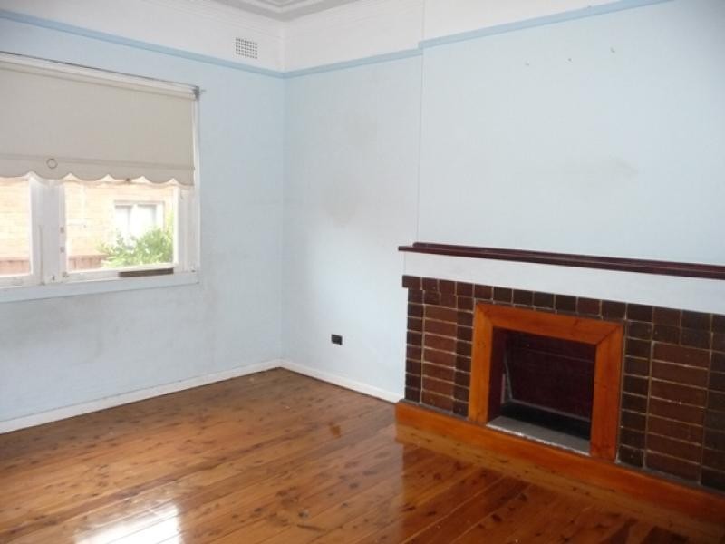 38 Allambee Crescent, Beverly Hills NSW 2209