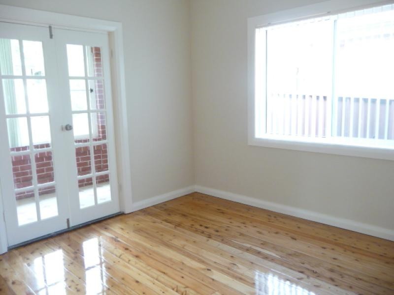 39 Caroline Street, Kingsgrove NSW 2208