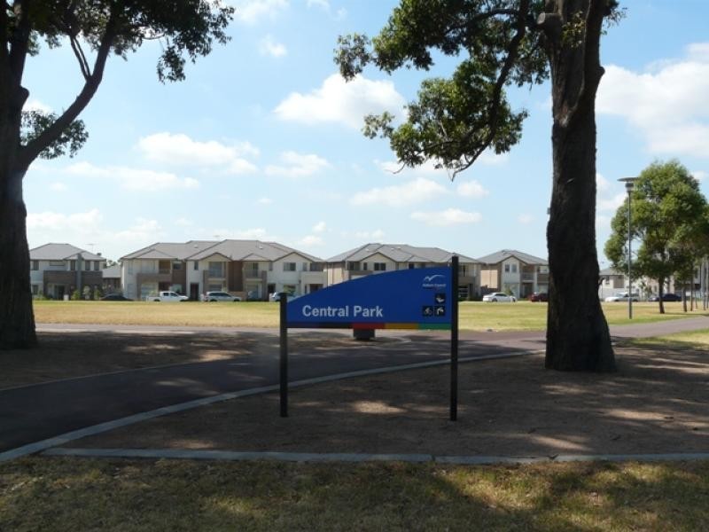 66 Cobden Parkes Crescent, Lidcombe NSW 2141