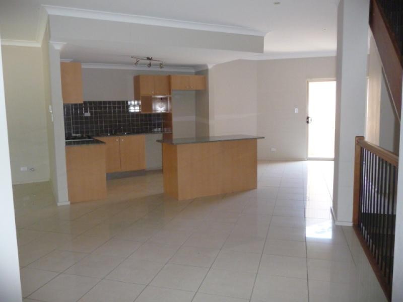 2 Anglo Square, Carlton NSW 2218