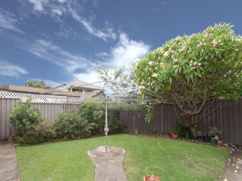 9 Dowset Road, Kingsgrove NSW 2208