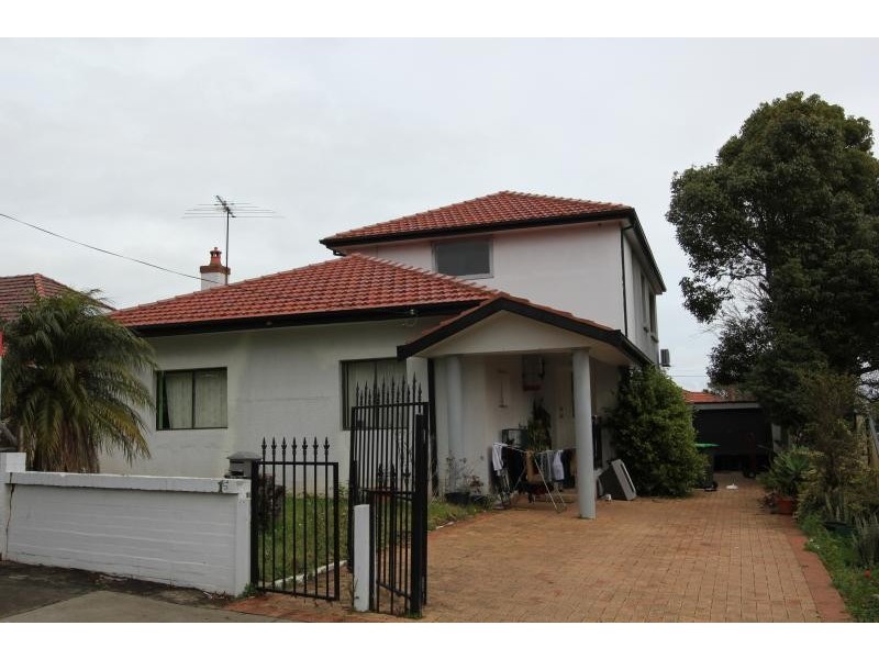 15 Stoddart Street, Roselands NSW 2196