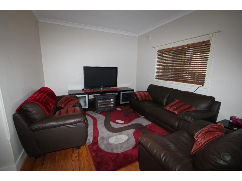 144 Woids Avenue, Carlton NSW 2218