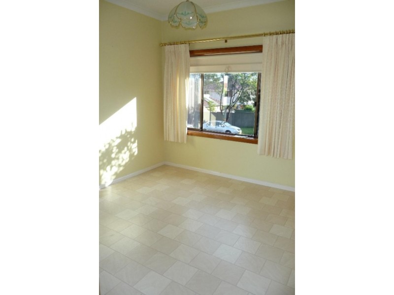 1 Kardella Crescent, Narwee NSW 2209