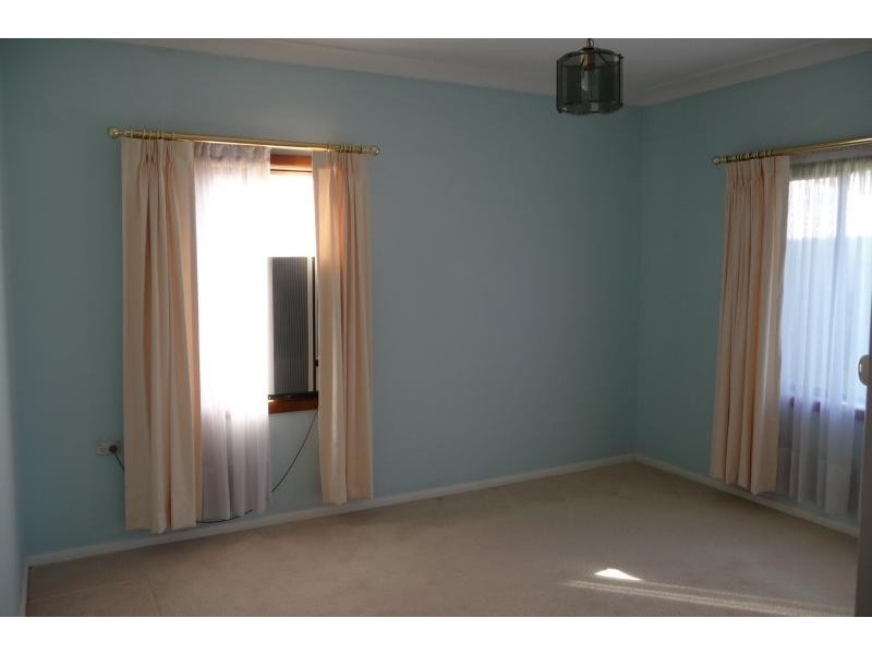 1 Kardella Crescent, Narwee NSW 2209